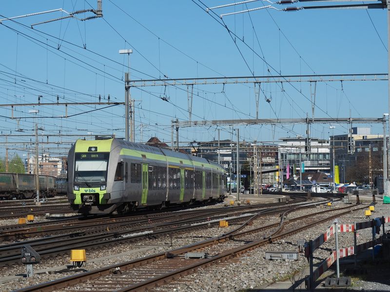 Datei:Eisenbahn-Schweiz-4069.JPG