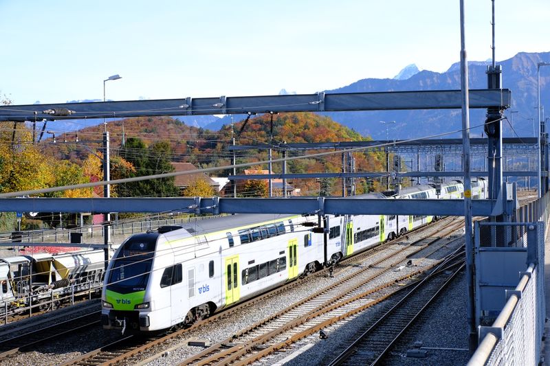 Datei:Eisenbahn-Schweiz-5898.JPG