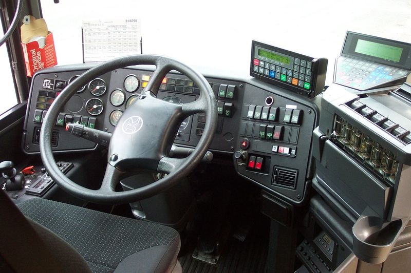 Datei:Setra S315NF 4015 (innen3).jpg